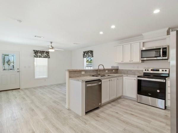 2023 TRINITY RH2542B  Home