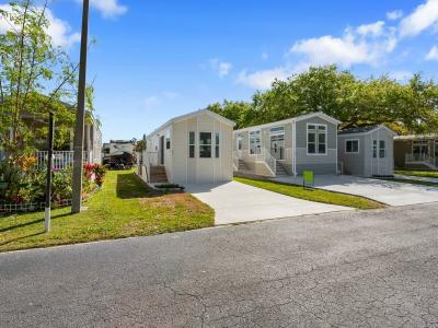 Photo 2 of 8 of home located at 900 Aqua Isle Blvd., # K18 Labelle, FL 33935