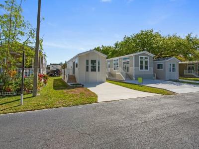 Photo 2 of 8 of home located at 900 Aqua Isle Blvd., # K20 Labelle, FL 33935