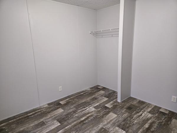 2018 LONE STAR 166432F  Home