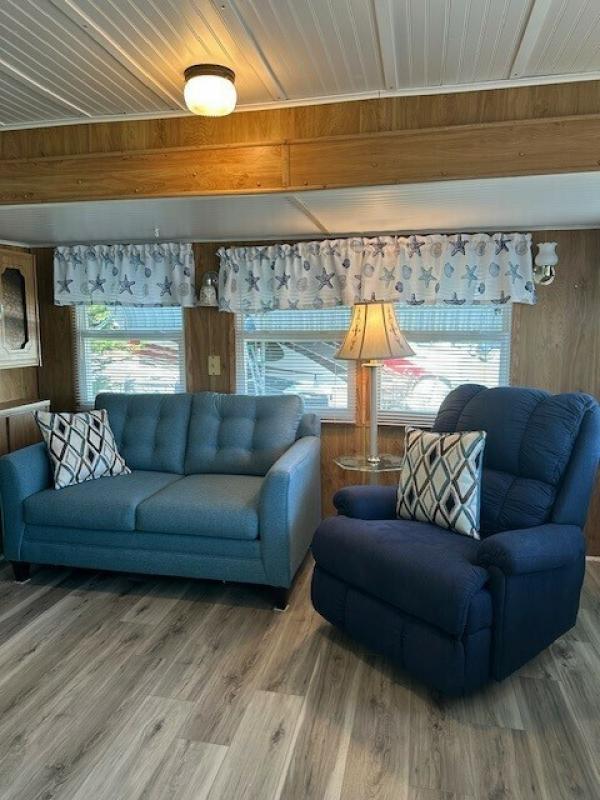 1981 CREE  Home