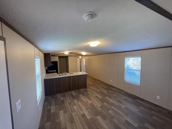 2022 97TRS14663AH23  Home