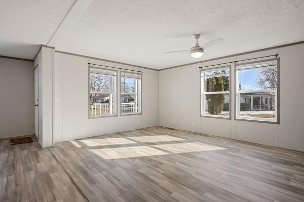 2024 96PLH28563GH23A  Home
