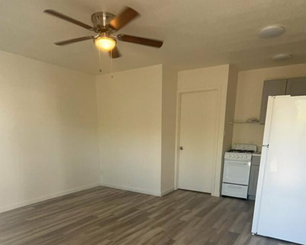 1965  Mobile Home For Rent