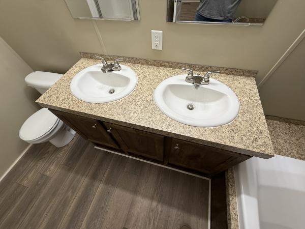 2019 35REV16763AH19  Home