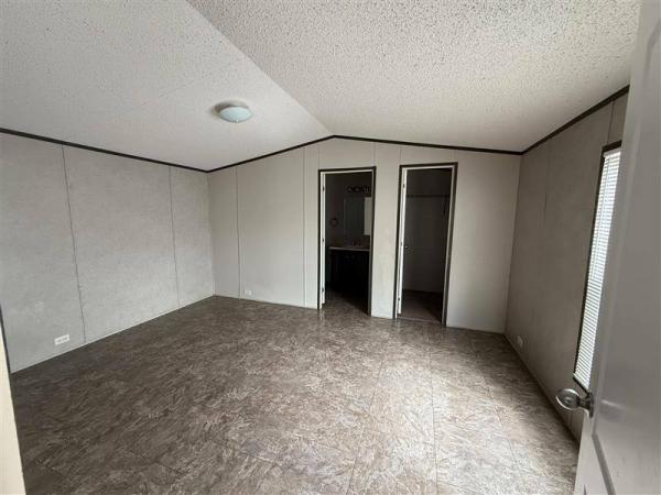 2018 S167232B  Home