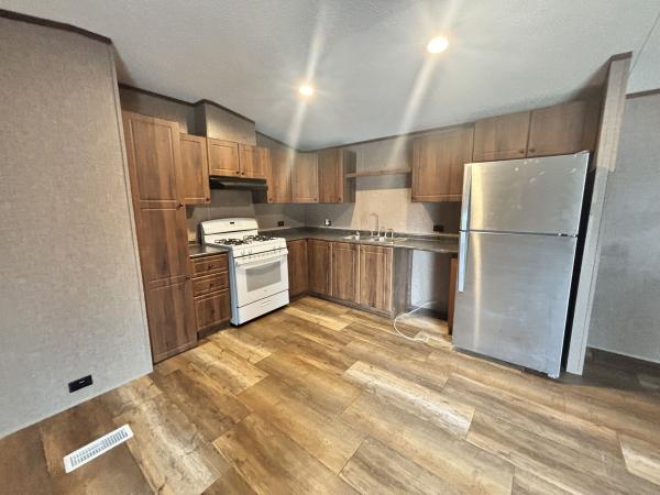 2022 S-1664-32C  Home