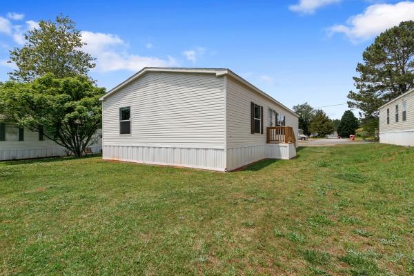 2022  Mobile Home For Sale