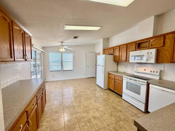 2003 WOODM Manufactured Home