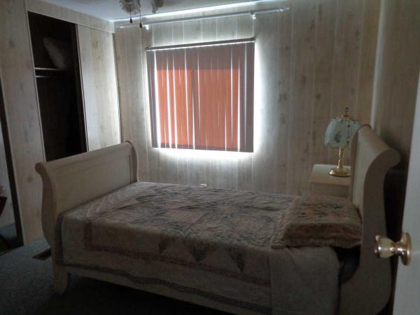 1985 TWIN Manufactured Home