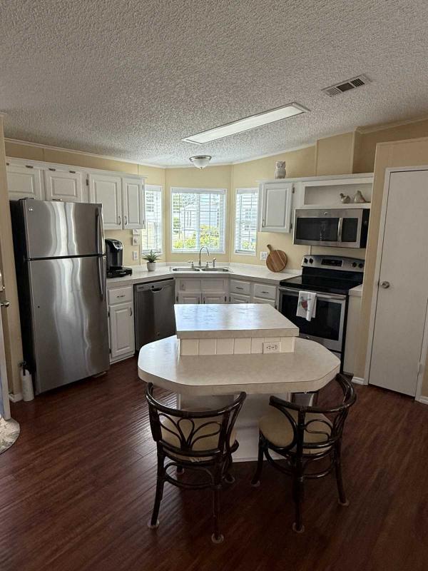 1993 Sunc Manufactured Home