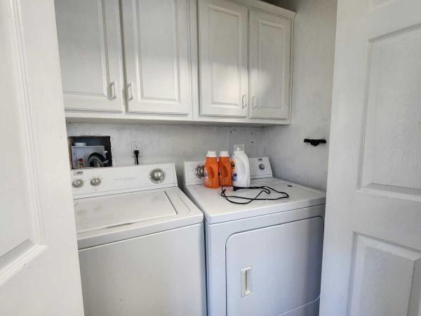 2001 CHNC Manufactured Home
