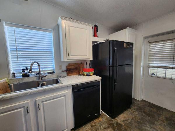 2001 CHNC Manufactured Home