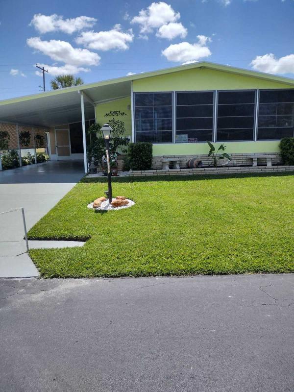 Photo 1 of 2 of home located at 159 Sweet Circle Winter Haven, FL 33884