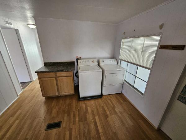 1992 Mobile Home