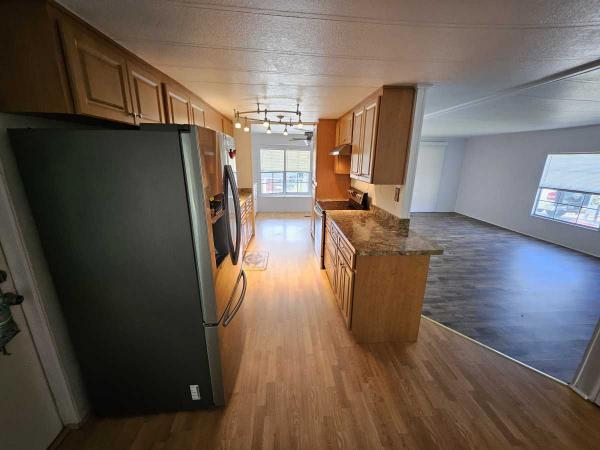 1992 Mobile Home