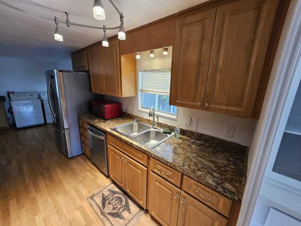 1992 Mobile Home