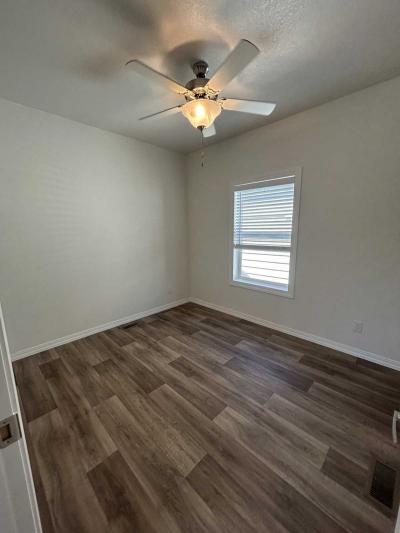 Photo 4 of 32 of home located at 10525 Somerset Blvd. #45 Bellflower, CA 90706