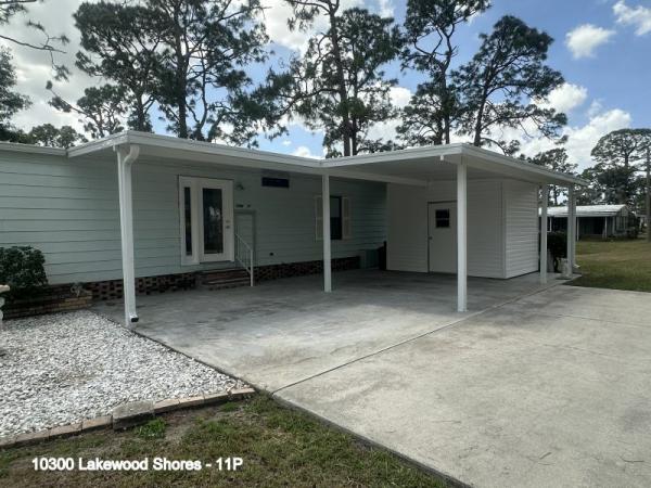 Photo 1 of 2 of home located at 10300 Lakewood Shores Circle, #11P North Fort Myers, FL 33903