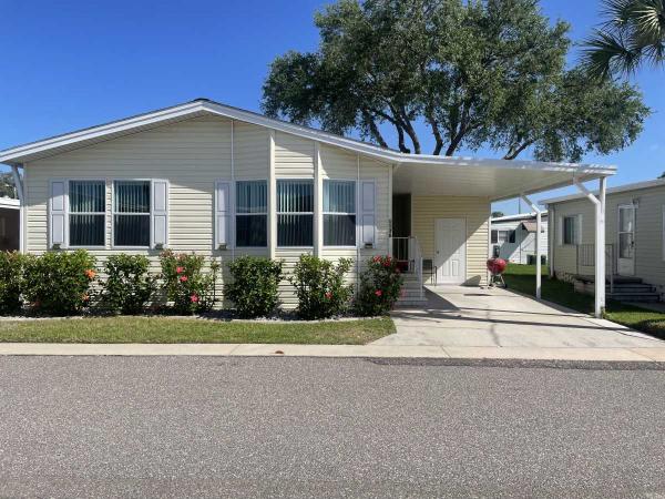 Photo 1 of 2 of home located at 1071 Donegan Road, Lot 1136 Largo, FL 33771