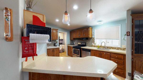 1998 CHAMPION IL8092 Manufactured Home