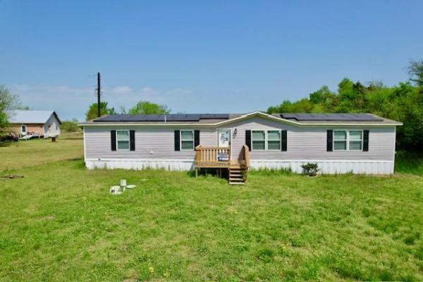 Photo 1 of 2 of home located at 233 Lcr 432 Mexia, TX 76667