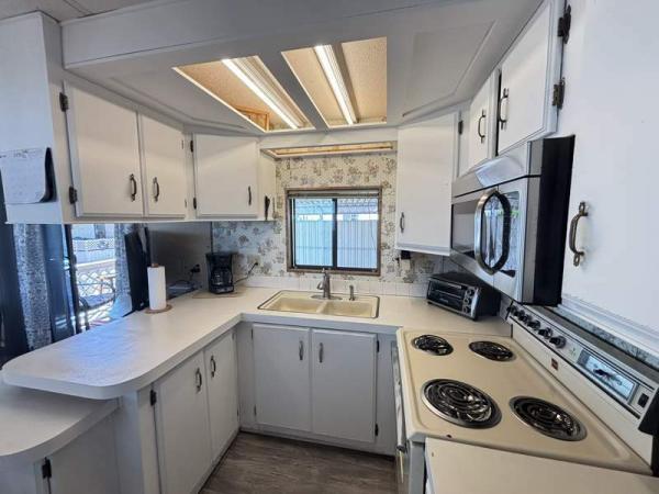 1986 Moduline Manufactured Home