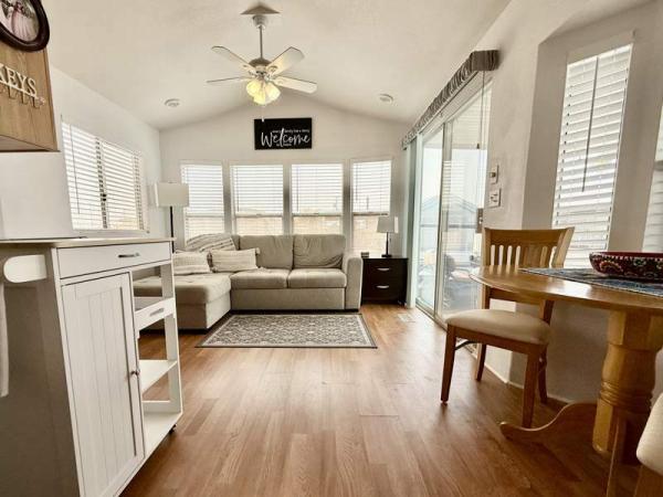 2000 Fleetwood Manufactured Home