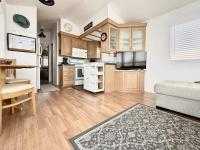 2000 Fleetwood Manufactured Home