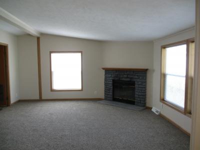 Photo 5 of 20 of home located at 23462 Stone Castle Dr Clinton Township, MI 48036