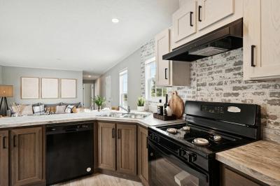 Mobile Home at 268 W Glengarry Ct Highland, MI 48357