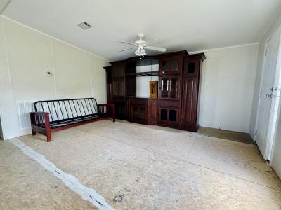 Photo 3 of 15 of home located at 109 Exeter Court Sanford, FL 32773