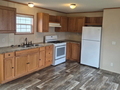Mobile Home at 68 Elm Street Crestline, OH 44827