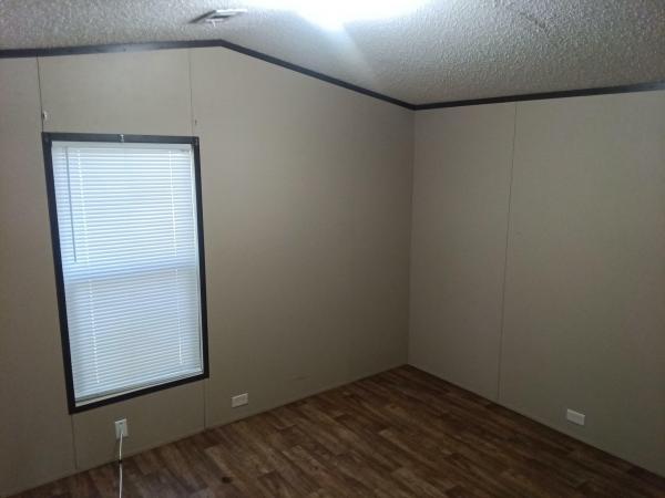 2019 S125411S01  Home