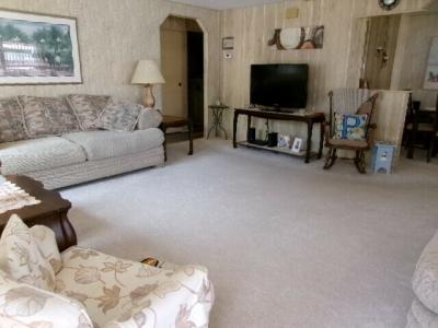 Photo 4 of 13 of home located at 7100 Ulmerton Rd Largo, FL 33771