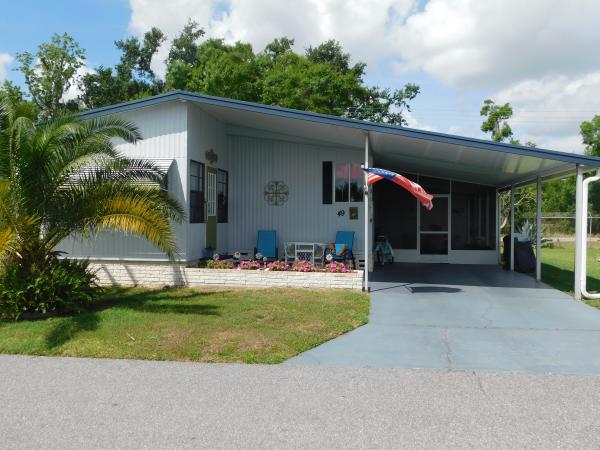 Photo 1 of 2 of home located at 49 Leisure Ln Lakeland, FL 33803