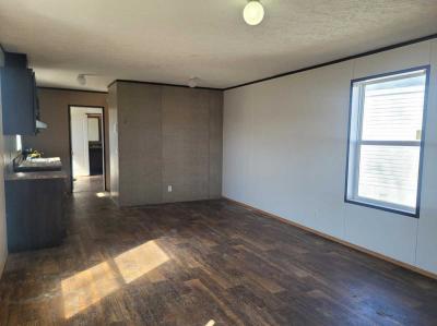 Photo 2 of 8 of home located at 2409 Clayton Ave Albert Lea, MN 56007