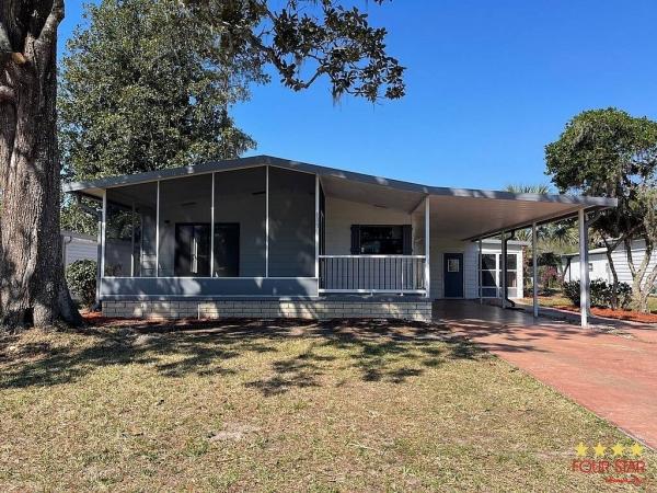 Photo 1 of 2 of home located at 111 Sugar Maple Wildwood, FL 34785