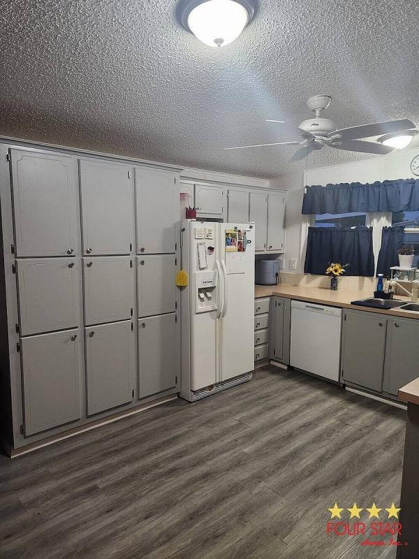 1990 PALM   Home
