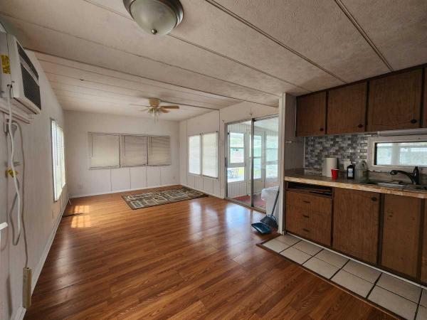 1971 HOME Mobile Home