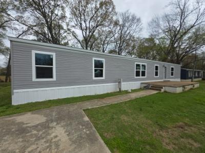 Photo 1 of 13 of home located at 129 Plaza Dr Huntsville, AL 35811
