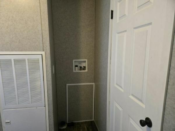 2022 Live Oak Homes S-4401D-OAK Manufactured Home