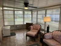 1985 SCHU HS Manufactured Home