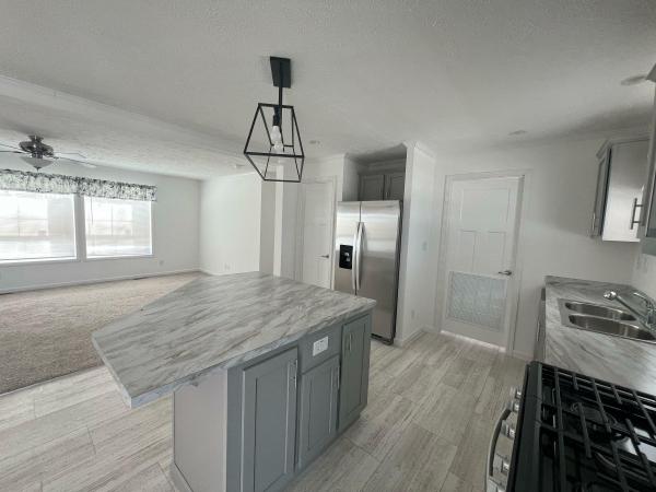 2025 Redman 742 NWDSA25201  Home
