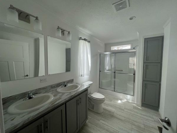2025 Redman 742 NWDSA25201  Home