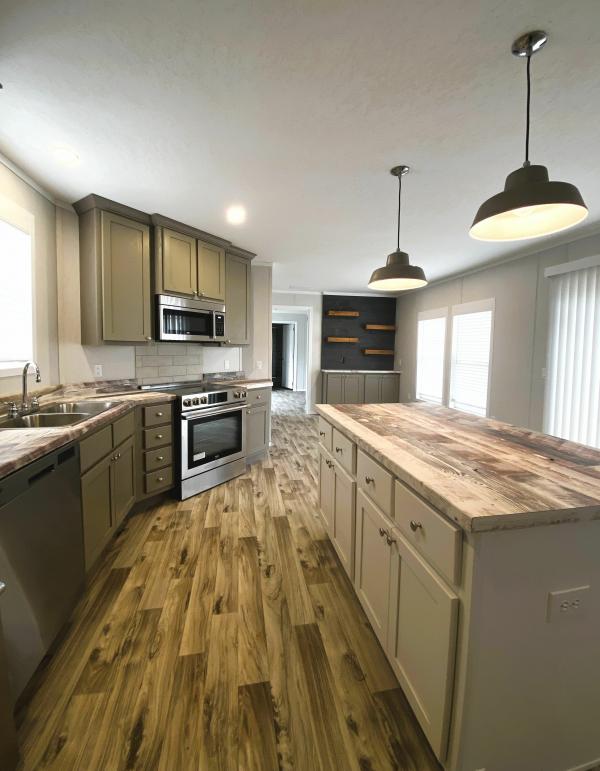 Photo 2 of 2 of home located at 312 South Gate Estates Lot G017 Pelham, AL 35124