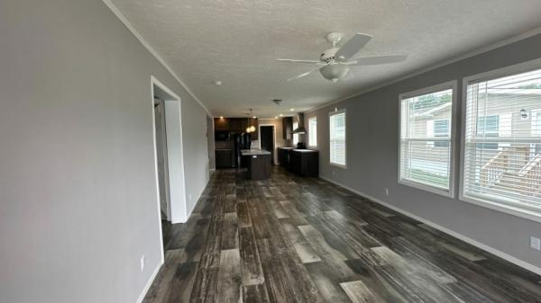 2023 CLAYTON RUTLEDGE 319 Mobile Home For Sale