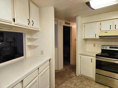 Photo 4 of 21 of home located at 9705 Hickory Hollow Rd Lot 5 Leesburg, FL 34788