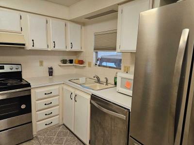 Photo 5 of 21 of home located at 9705 Hickory Hollow Rd Lot 5 Leesburg, FL 34788