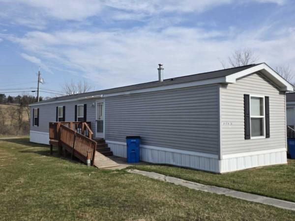 Photo 4 of 2 of home located at 7 Minton Drive Selinsgrove, PA 17870